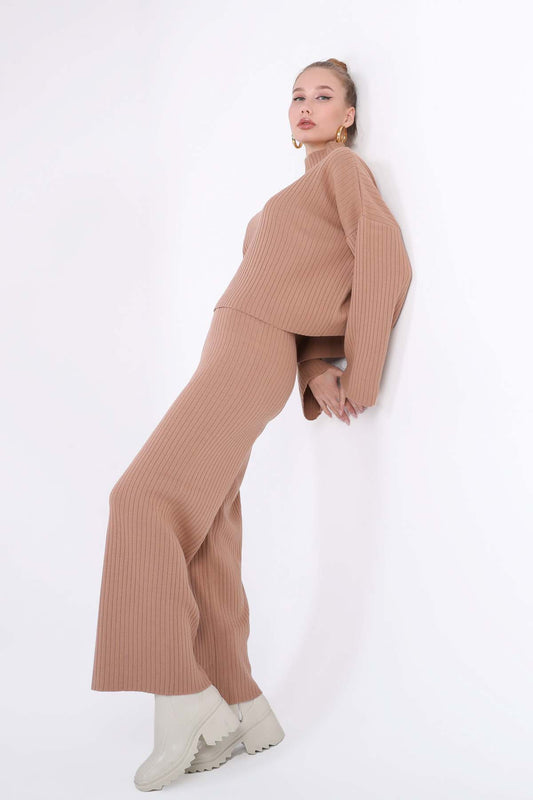 Gestricktes Damen-Set: Kuscheliger Pullover und Hose | BF Moda Mode